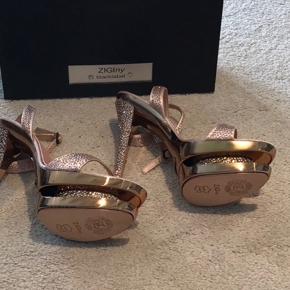 ZIGIny Sparkler Pisa Heel - Picture 3 of 7